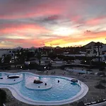 Little Gem Apartment, Molinos Apartment